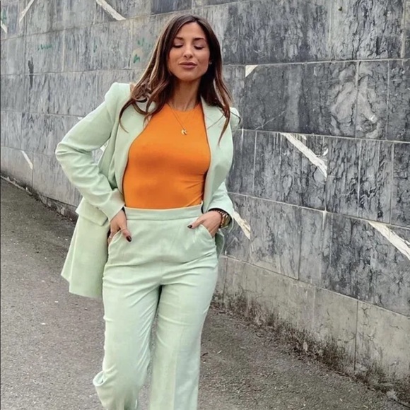 NWT ZARA FITTED BLAZER WITH GOLDEN BUTTONS LIGHT GREEN - Picture 6 of 16